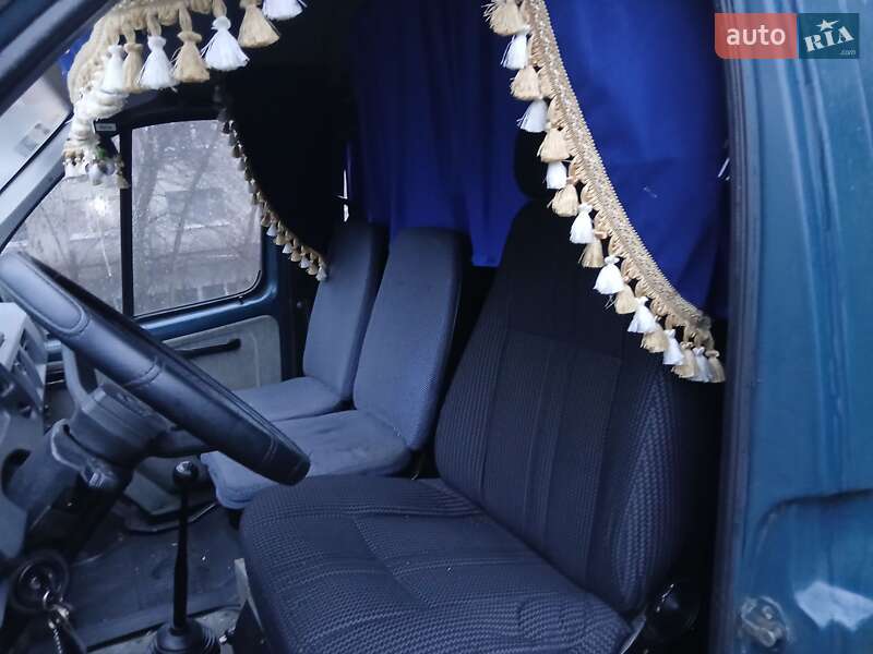 Микроавтобус ГАЗ 32213 Газель 2001 в Киеве