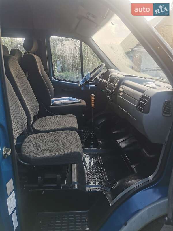 Микроавтобус ГАЗ 32213 Газель 2005 в Коропе