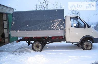 Грузовой фургон ГАЗ 3302 Газель 2003 в 