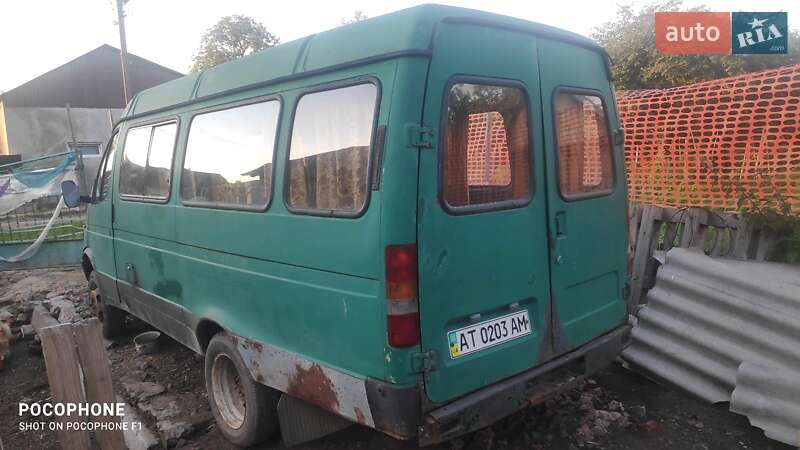 Минивэн ГАЗ 3302 Газель 2001 в Жовкве