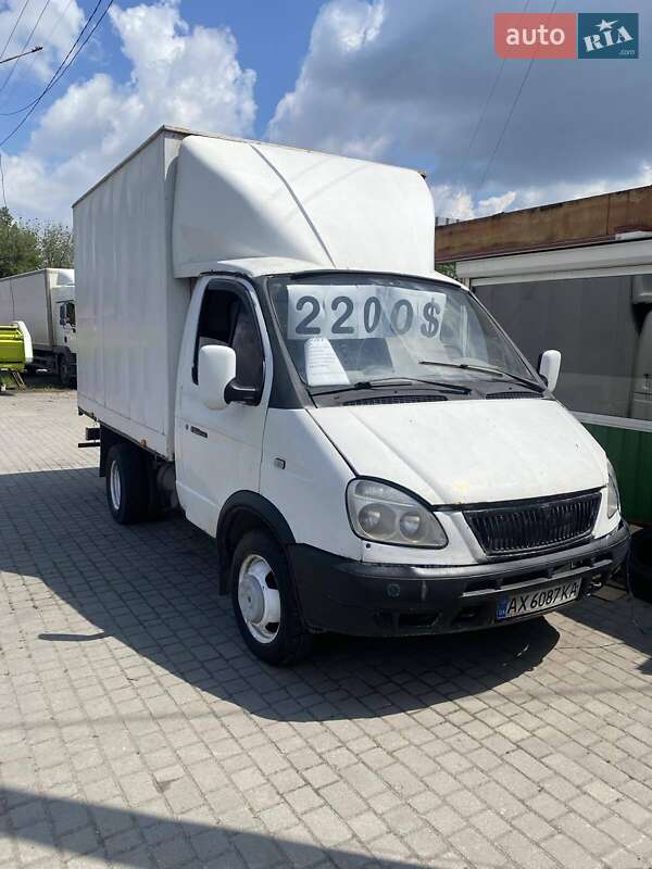 Грузовой фургон ГАЗ 3302 Газель 2005 в 