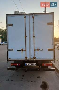 Грузовой фургон ГАЗ 3302 Газель 2005 в 