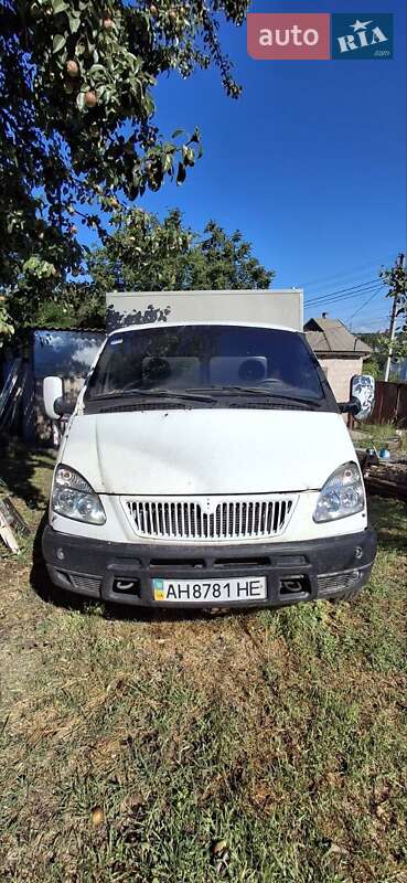 Грузовой фургон ГАЗ 3302 Газель 2005 в 