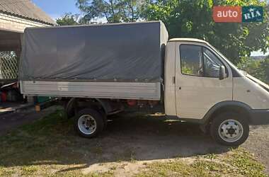Грузовой фургон ГАЗ 3302 Газель 2003 в 