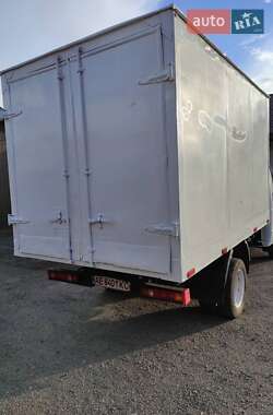 Грузовой фургон ГАЗ 3302 Газель 2005 в 