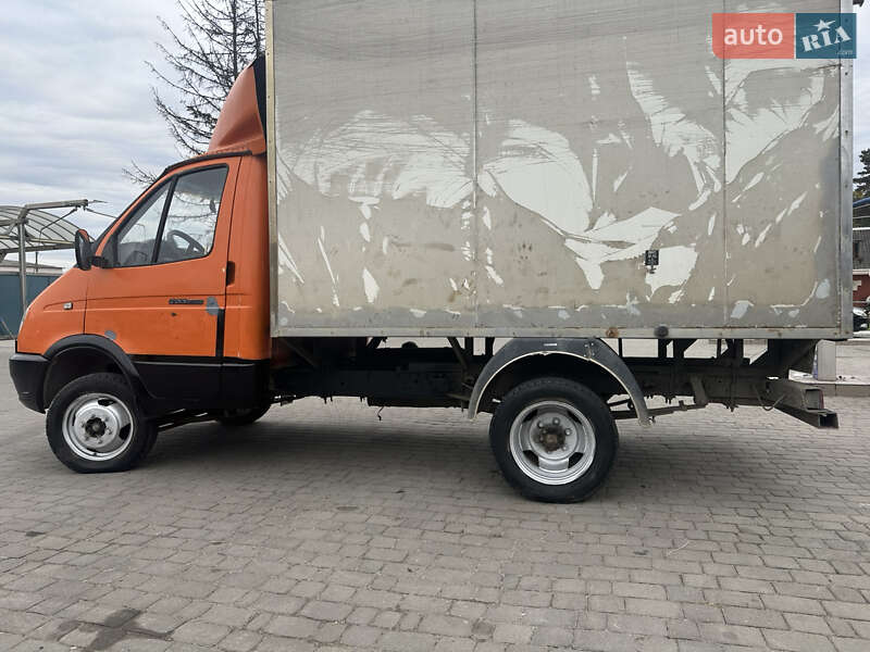Вантажний фургон ГАЗ 3302 Газель 2004 в Сарнах