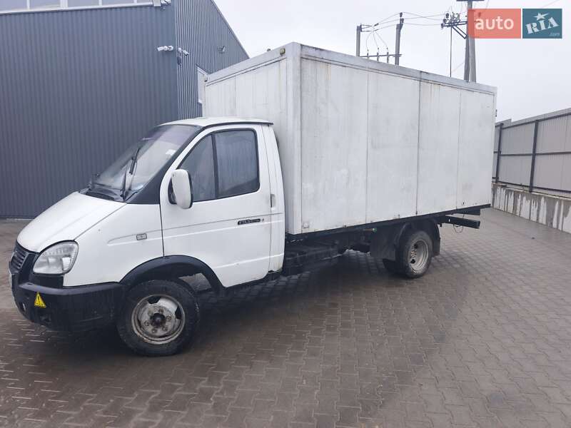 Грузовой фургон ГАЗ 3302 Газель 2005 в Сокольниках