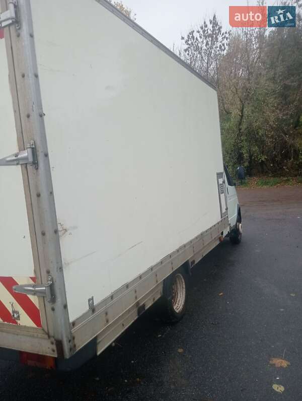 Грузовой фургон ГАЗ 3302 Газель 2011 в Бердичеве