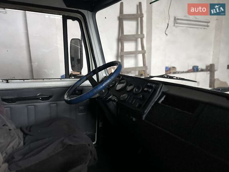 Грузовой фургон ГАЗ 3307 2005 в Глухове