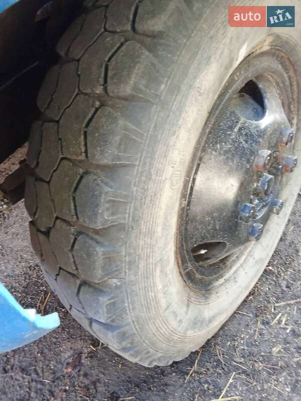 Самосвал ГАЗ 3307 1991 в Ровно