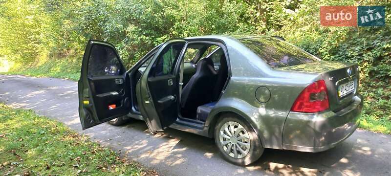 Седан Geely CK-2 2011 в Сваляве