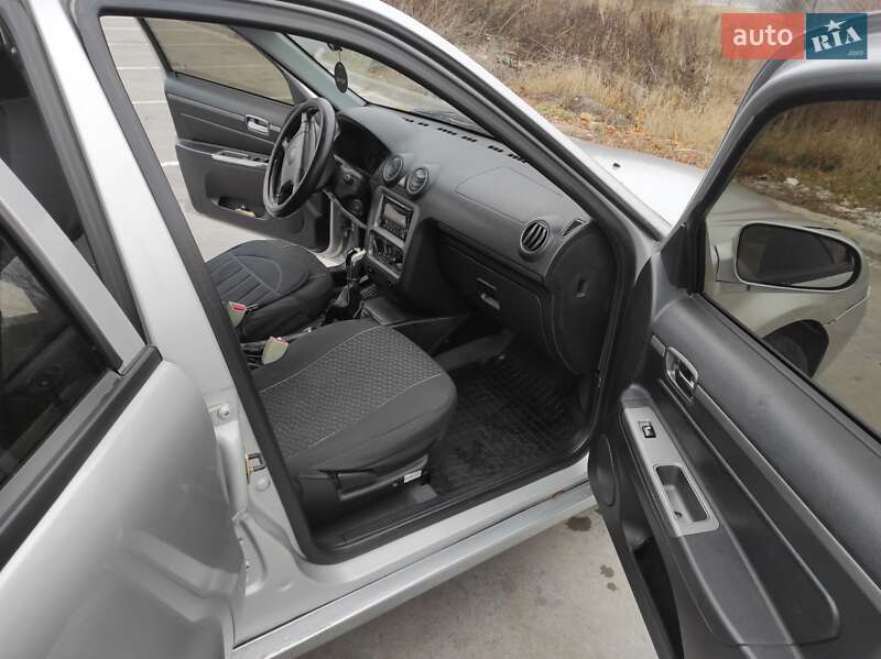 Седан Geely CK-2 2012 в Синельниково