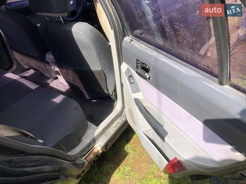 Седан Geely CK 2008 в Бориславі