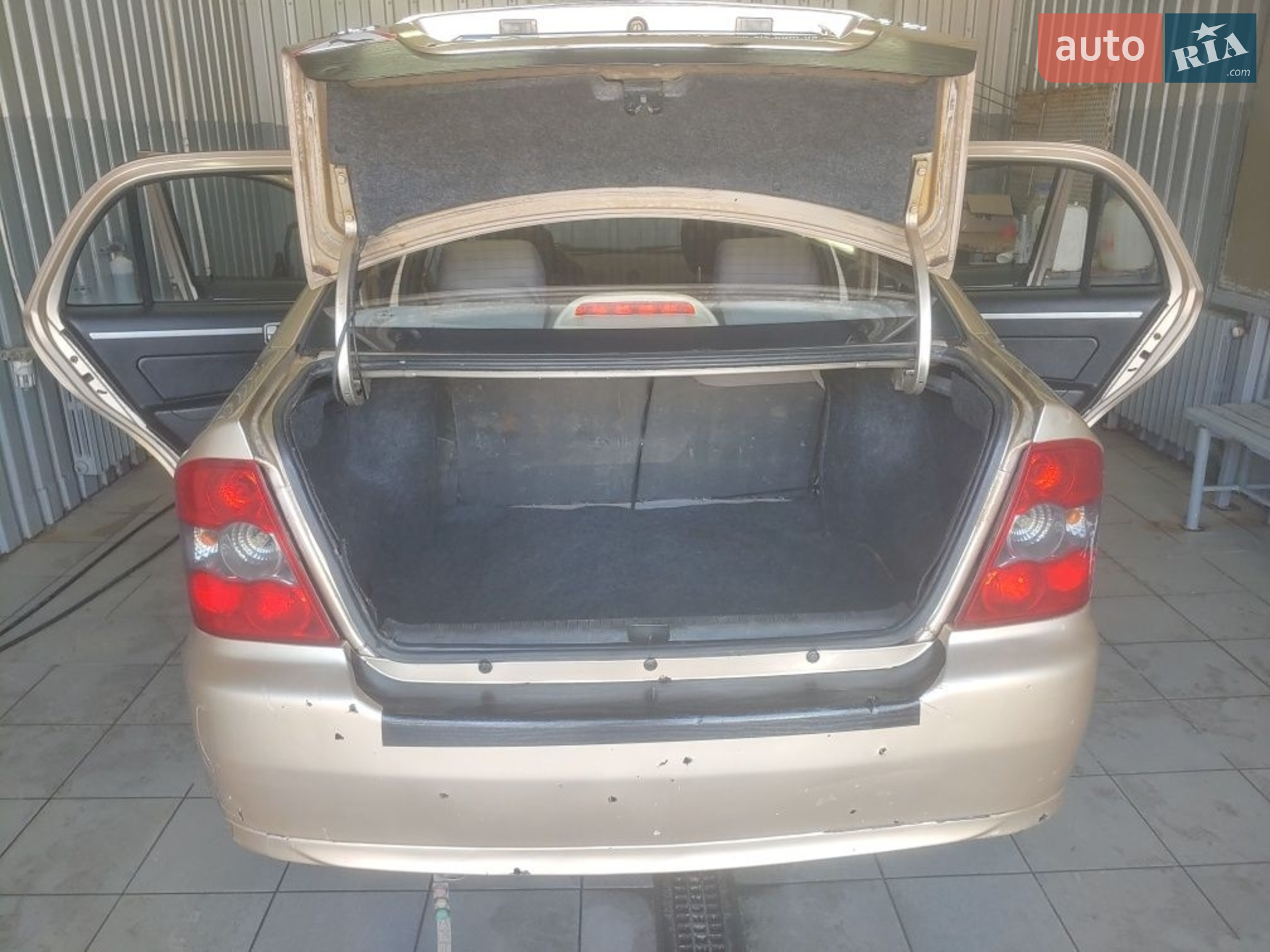 2010 Geely CK (Otaka) - мініатюра 9