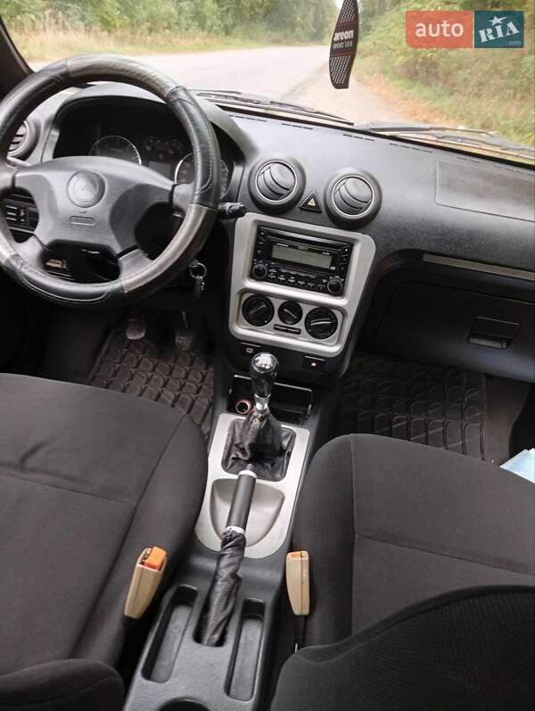 Хэтчбек Geely CK 2010 в Калиновке