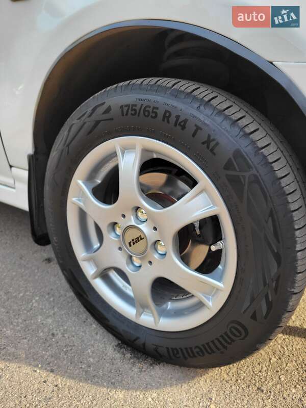 Седан Geely CK 2012 в Кривом Роге