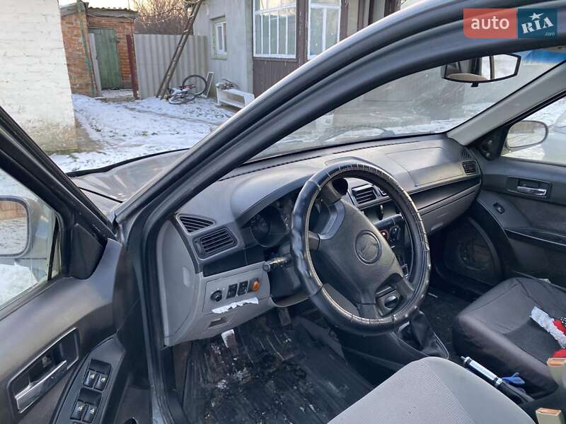 Седан Geely CK 2008 в Градизьку