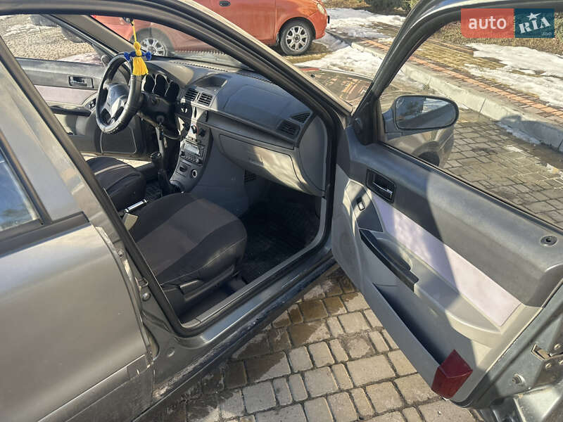 Седан Geely CK 2008 в Буче