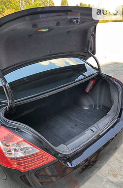 Седан Geely Emgrand 7 (EC7) 2012 в 