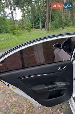 Седан Geely Emgrand 7 (EC7) 2013 в 