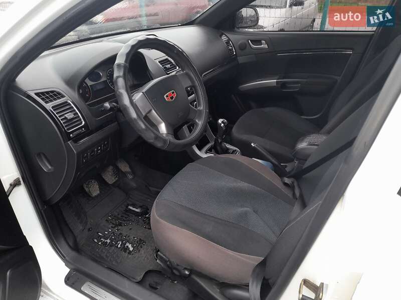Седан Geely Emgrand 7 (EC7) 2013 в Дніпрі