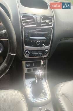 Седан Geely Emgrand 7 (EC7) 2013 в Дніпрі