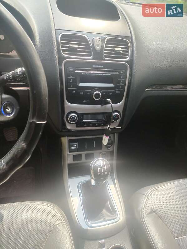 Седан Geely Emgrand 7 (EC7) 2013 в 