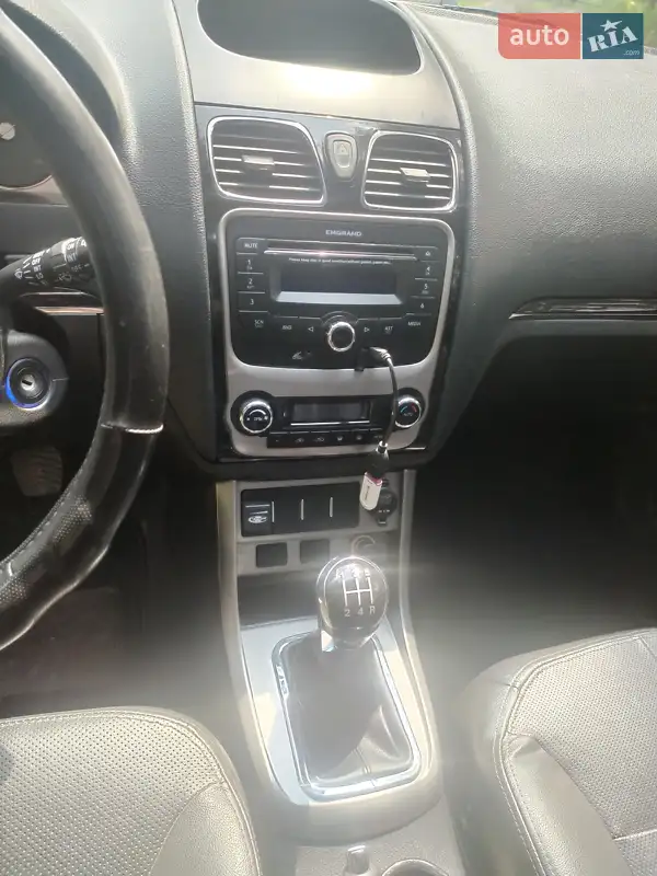 Седан Geely Emgrand 7 (EC7) 2013 в 