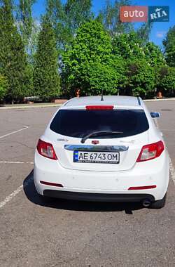 Хэтчбек Geely Emgrand 7 (EC7) 2014 в 