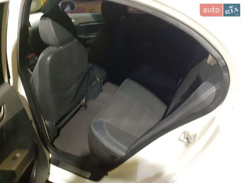 Седан Geely Emgrand 7 (EC7) 2011 в Днепре