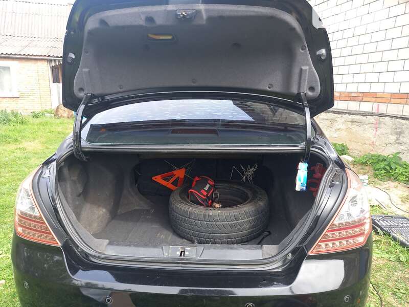 Geely Emgrand 7 (EC7) 2012