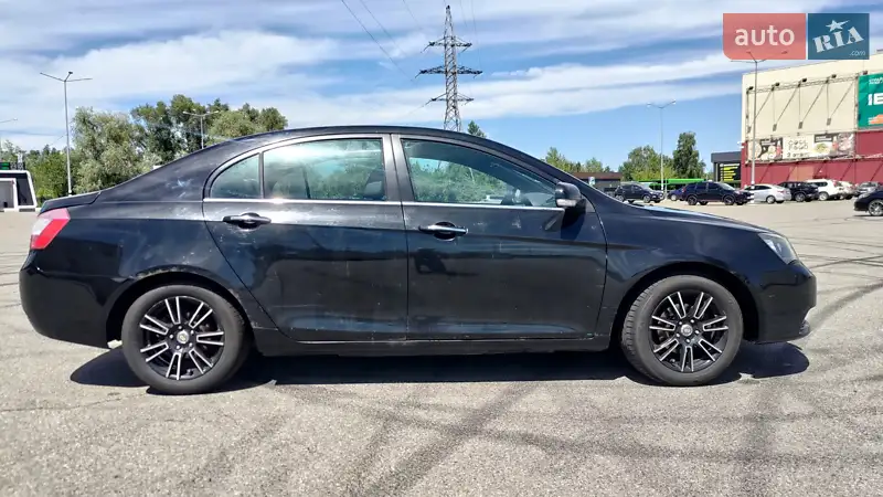 Седан Geely Emgrand 7 (EC7) 2014 в 