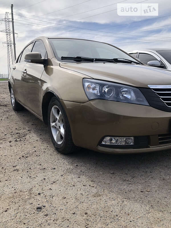 Geely Emgrand 7 (EC7) 2013