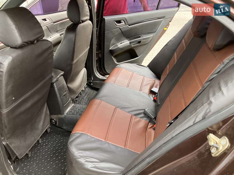 Седан Geely Emgrand 7 (EC7) 2013 в Киеве