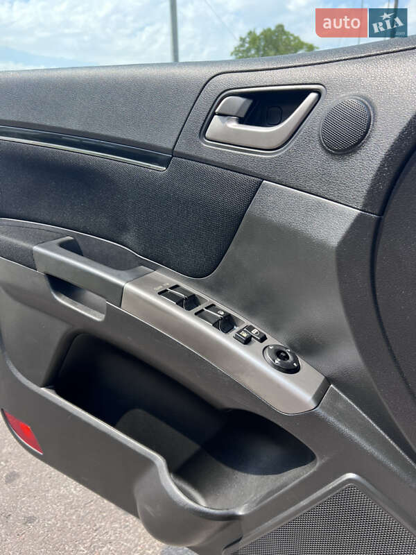 Седан Geely Emgrand 7 (EC7) 2013 в Шептицькому