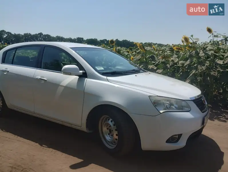 Хэтчбек Geely Emgrand 7 (EC7) 2013 в 
