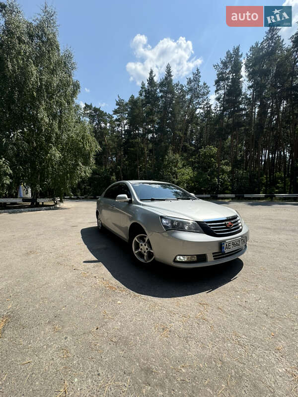 Седан Geely Emgrand 7 (EC7) 2014 в Краснограді