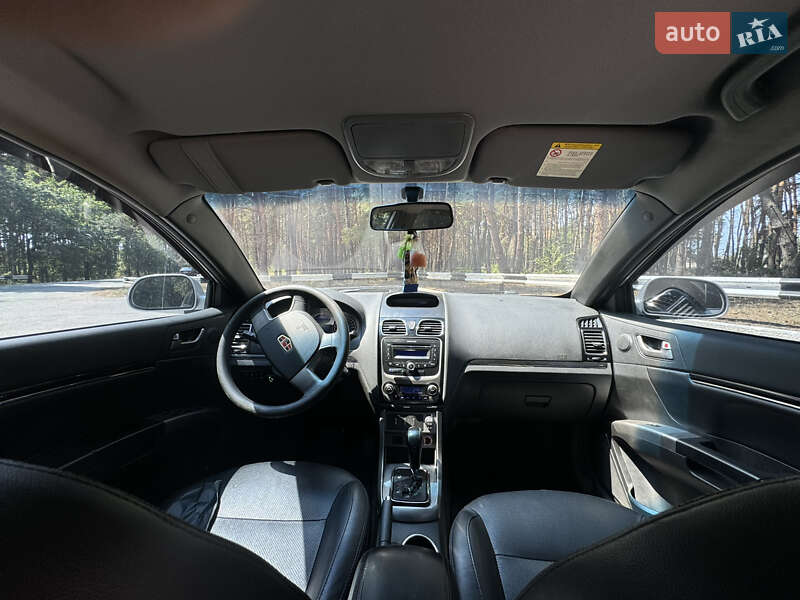 Седан Geely Emgrand 7 (EC7) 2014 в Краснограді