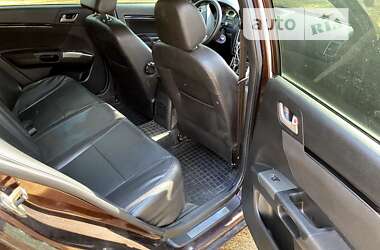Хетчбек Geely Emgrand 7 (EC7) 2013 в 