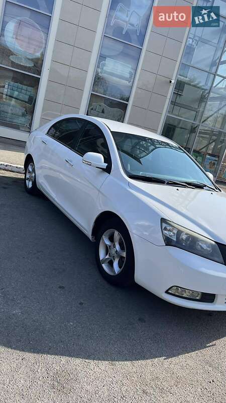 Седан Geely Emgrand 7 (EC7) 2013 в Херсоні