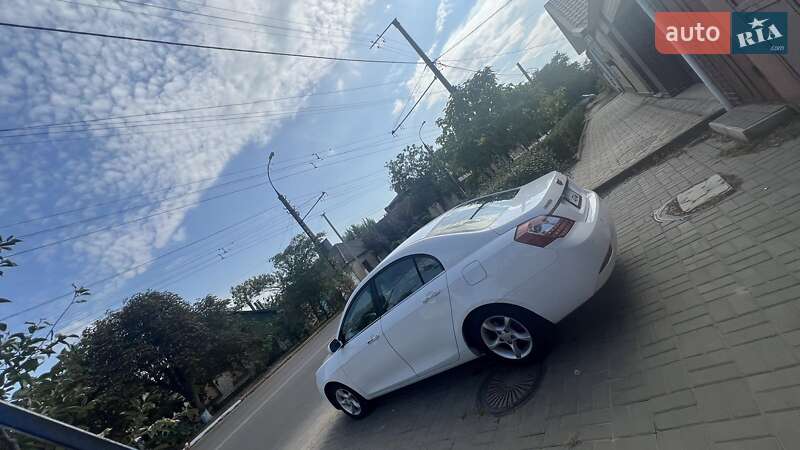 Седан Geely Emgrand 7 (EC7) 2013 в Херсоні