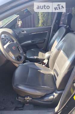 Хэтчбек Geely Emgrand 7 (EC7) 2014 в 