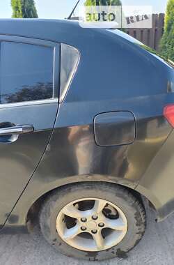 Хэтчбек Geely Emgrand 7 (EC7) 2014 в 