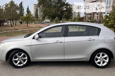 Хэтчбек Geely Emgrand 7 (EC7) 2012 в Киеве