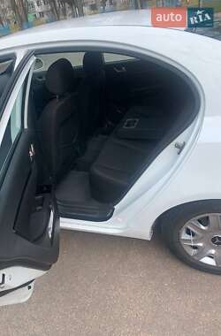 Седан Geely Emgrand 7 (EC7) 2015 в 