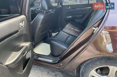 Седан Geely Emgrand 7 (EC7) 2012 в 
