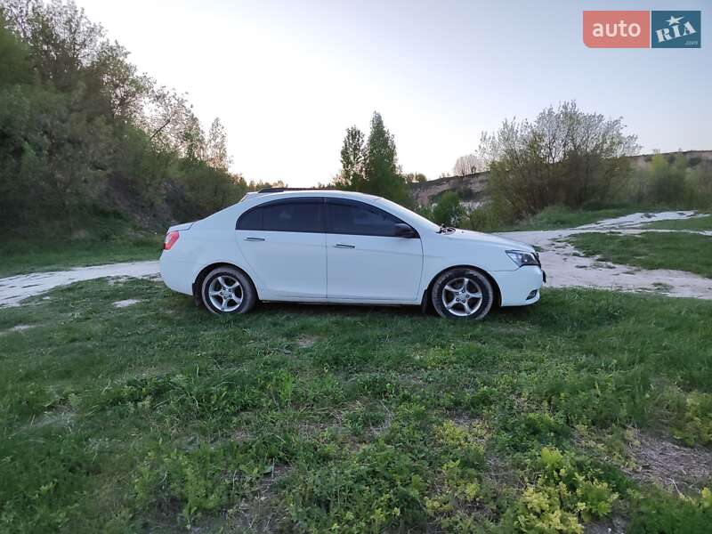 Седан Geely Emgrand 7 (EC7) 2013 в Шостке