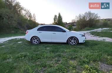 Седан Geely Emgrand 7 (EC7) 2013 в 