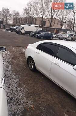 Седан Geely Emgrand 7 (EC7) 2013 в Києві