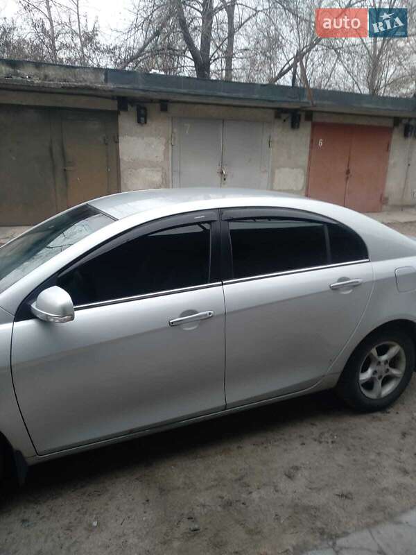 Седан Geely Emgrand 7 (EC7) 2013 в Каменском